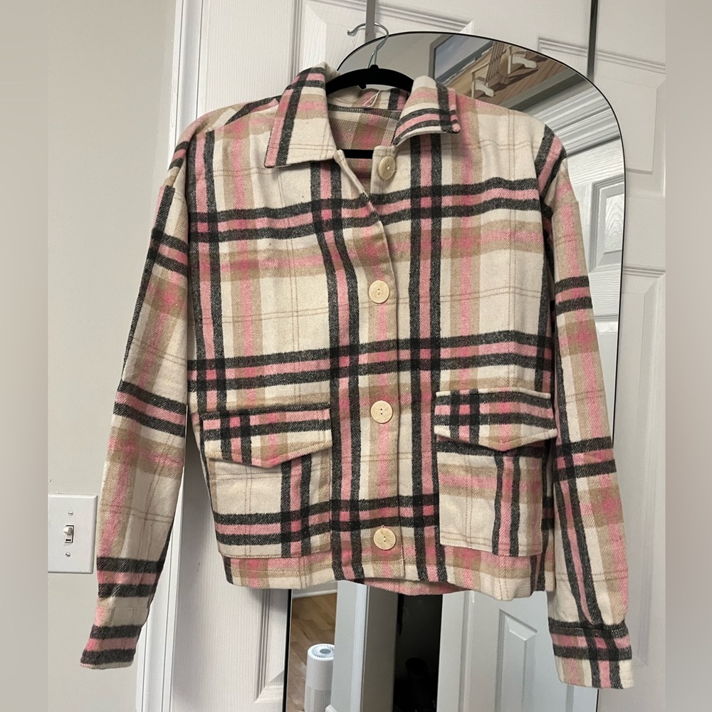 Amazon brand shacket flannel. New with tags size Small.